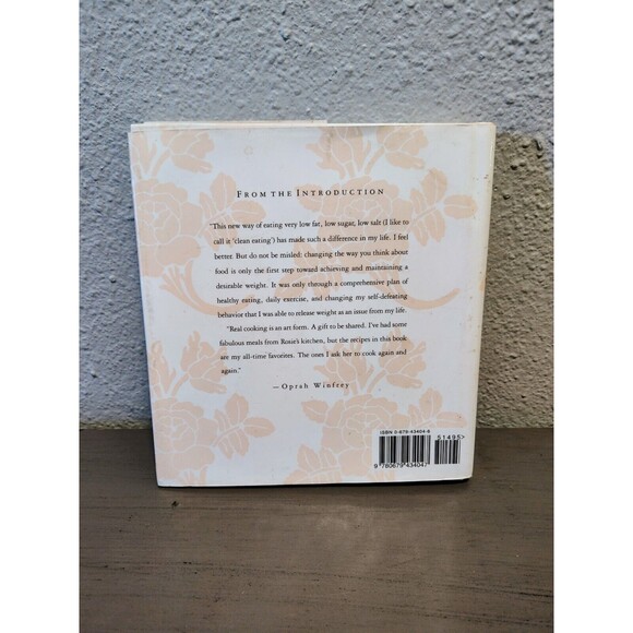 Oprah Winfrey In The Kitchen Oprah's Favorite Recipes Hardcover Book - Picture 2 of 5